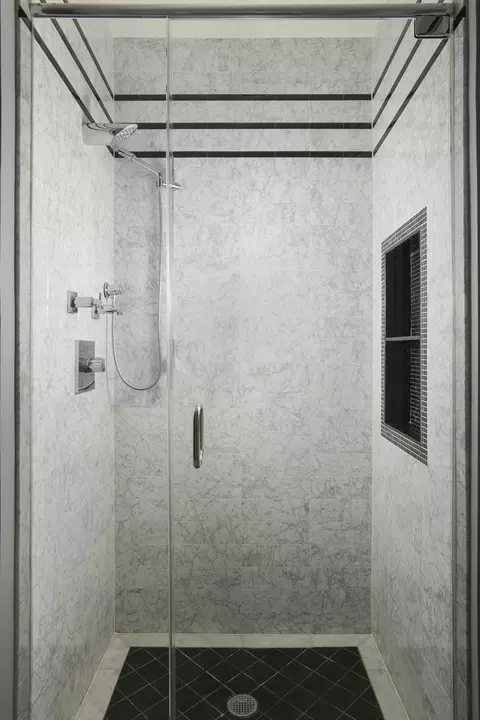 Bath - 65 E Monroe St #4604, Chicago, IL 60603 photo 3 of 5