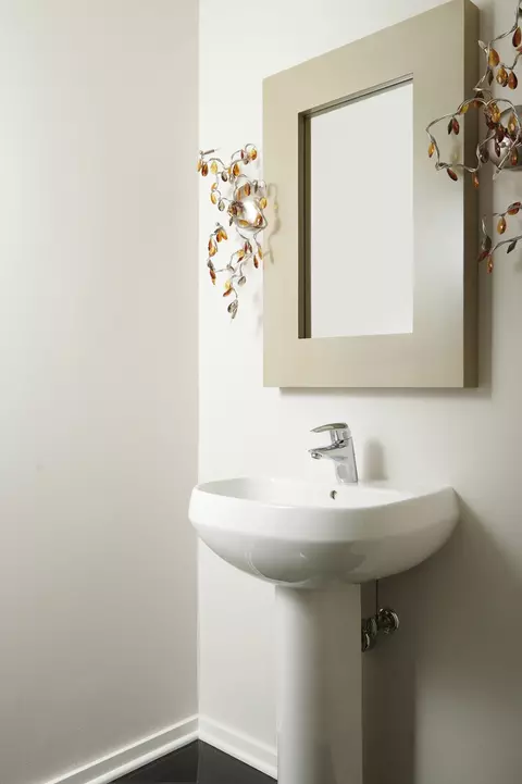 Bath - 65 E Monroe St #4604, Chicago, IL 60603 photo 1 of 5