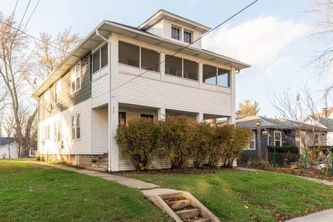 839 N 11th St, Dekalb, IL 60115