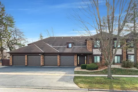 3201 184th St #1A, Homewood, IL 60430