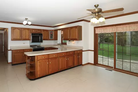 1410 Gaslight Dr, Algonquin, IL 60102 photo 16