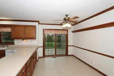 1410 Gaslight Dr, Algonquin, IL 60102 photo 17