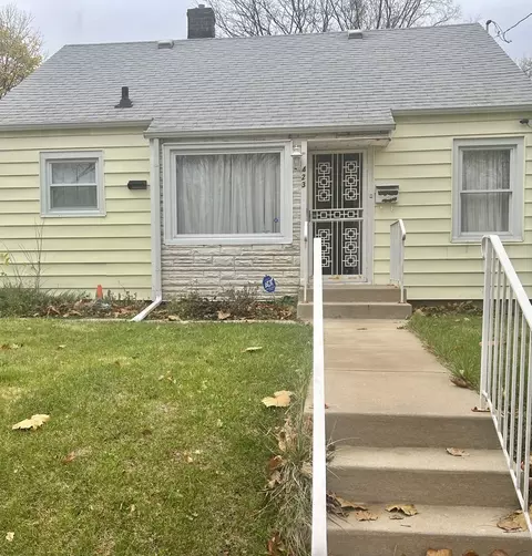 423 Foster Ave, Rockford, IL 61102