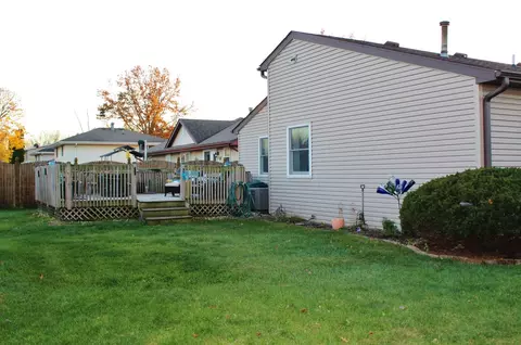 1271 Deerpath Dr, Morris, IL 60450 photo 2