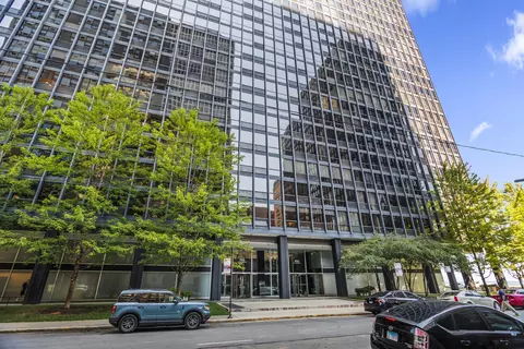 900 N Lake Shore Dr #1210, Chicago, IL 60611