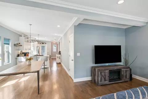 Entry Way - 1508 Wesley Ave, Berwyn, IL 60402 photo 1 of 11