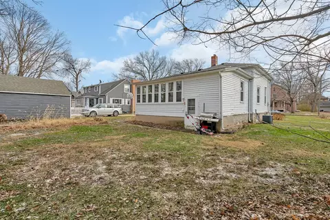 Exterior - 708 Congress St, Ottawa, IL 61350 photo 4 of 6