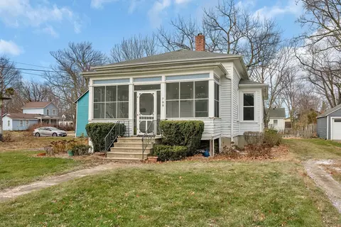 Exterior - 708 Congress St, Ottawa, IL 61350 photo 5 of 6