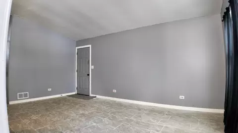 Living - 1621 Juneway Ter, Round Lake Beach, IL 60073 photo 1 of 2