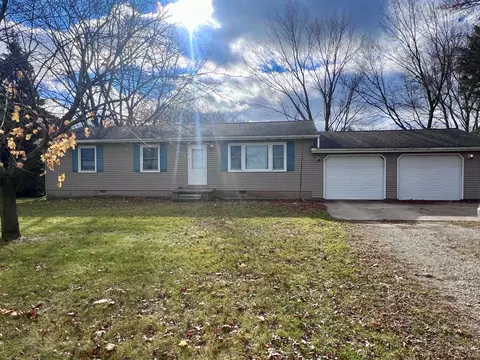 26899 Knief Rd, Rock Falls, IL 61071