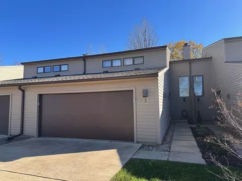 3 Briar Hill Cir #3, Champaign, IL 61822