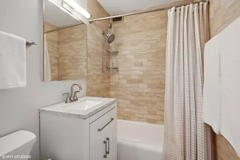 33 E Cedar St #17E, Chicago, IL 60611 photo 9