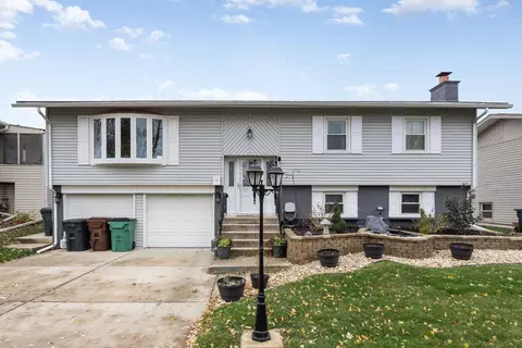 6322 Catalina Ave, Oak Forest, IL 60452
