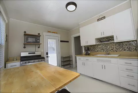 Kitchen - 1237 Illinois Ave, Ottawa, IL 61350 photo 2 of 2