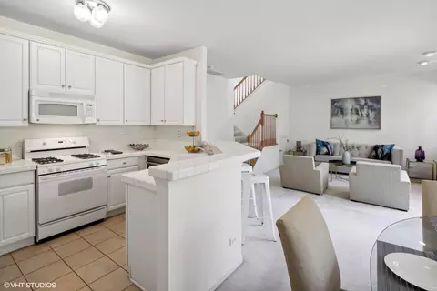 Kitchen - 236 Gull Island St, Willowbrook, IL 60527 photo 3 of 3
