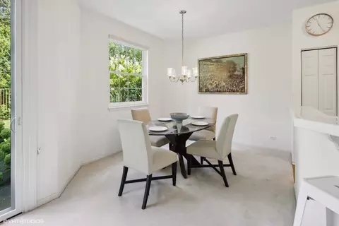 Dining - 236 Gull Island St, Willowbrook, IL 60527 photo 1 of 2