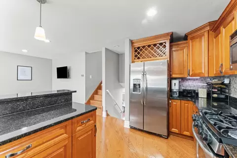 Kitchen - 7538 S Lorel Ave, Burbank, IL 60459 photo 3 of 3