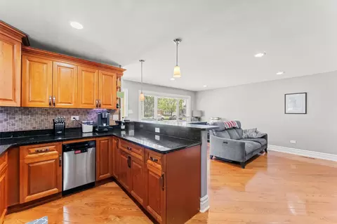 Kitchen - 7538 S Lorel Ave, Burbank, IL 60459 photo 2 of 3