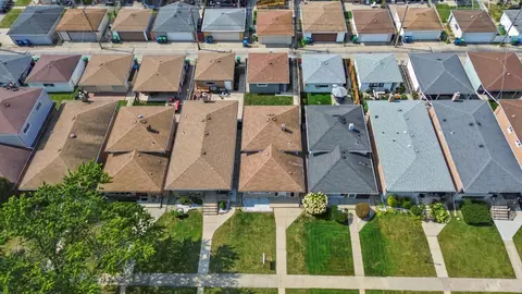 View/Area - 7538 S Lorel Ave, Burbank, IL 60459 photo 3 of 6