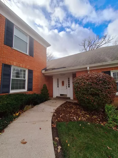 7323 Heritage Ct #1L, Frankfort, IL 60423