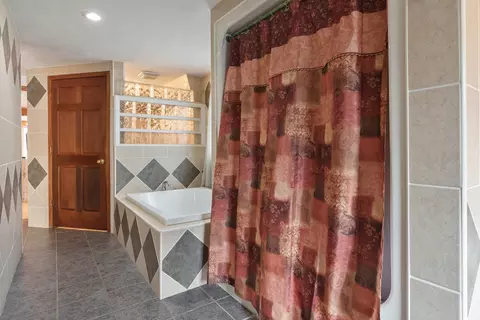 Bath - 210 N Walnut St, Cherry Valley, IL 61016 photo 3 of 5