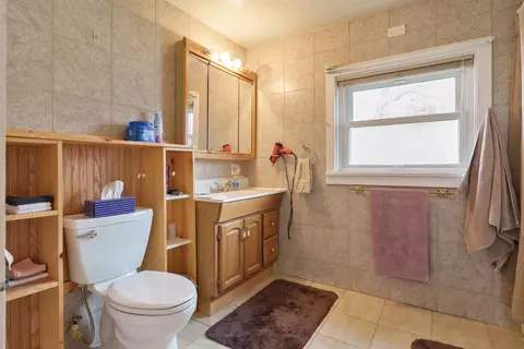 Bath - 210 N Walnut St, Cherry Valley, IL 61016 photo 2 of 5