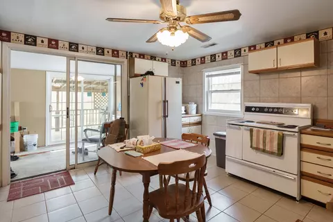Kitchen - 210 N Walnut St, Cherry Valley, IL 61016 photo 4 of 10
