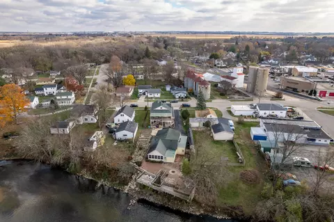 View/Area - 210 N Walnut St, Cherry Valley, IL 61016 photo 4 of 10