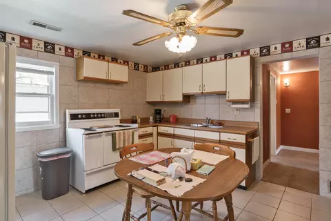 Kitchen - 210 N Walnut St, Cherry Valley, IL 61016 photo 3 of 10