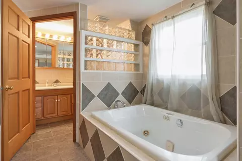 Bath - 210 N Walnut St, Cherry Valley, IL 61016 photo 4 of 5