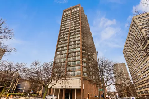 4170 N Marine Dr #5D, Chicago, IL 60613