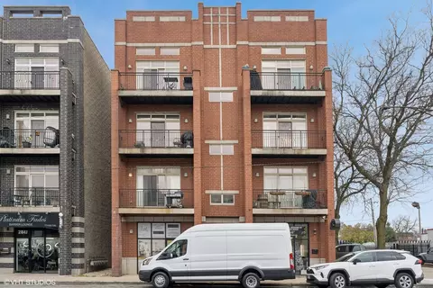 2841 N Pulaski Rd #2S, Chicago, IL 60641