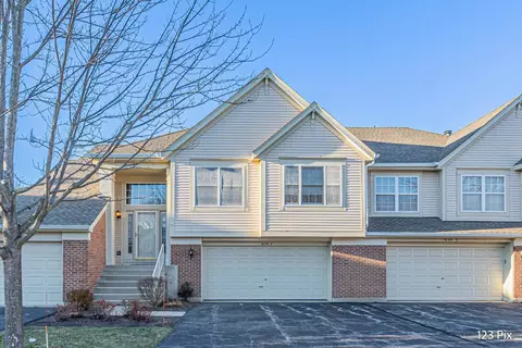 1639 Colfax Ct #2, Bartlett, IL 60103
