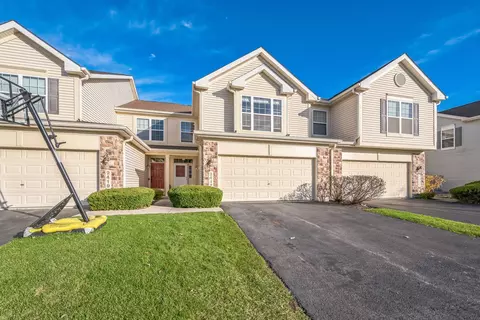 2417 Georgetown Cir, Aurora, IL 60503