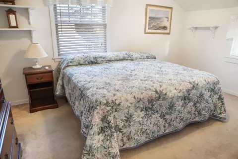 330 Harding Ave, Des Plaines, IL 60016 photo 13