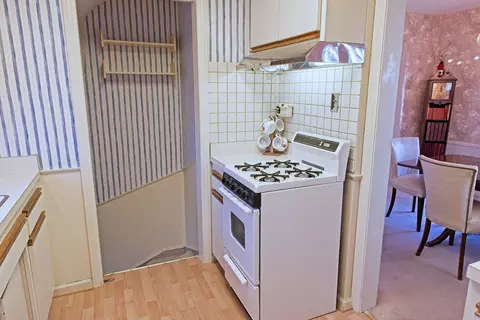 330 Harding Ave, Des Plaines, IL 60016 photo 7