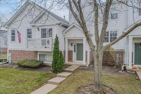 115 Holiday Ln, Hainesville, IL 60073
