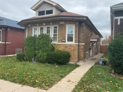 8321 S Dante Ave, Chicago, IL 60619 photo 2