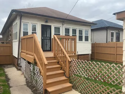 8321 S Dante Ave, Chicago, IL 60619 photo 26