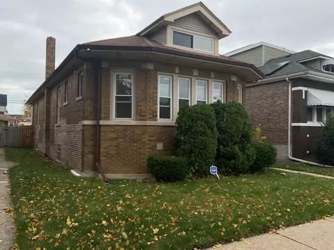 8321 S Dante Ave, Chicago, IL 60619 photo 3