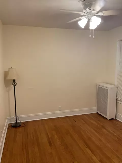 8321 S Dante Ave, Chicago, IL 60619 photo 13