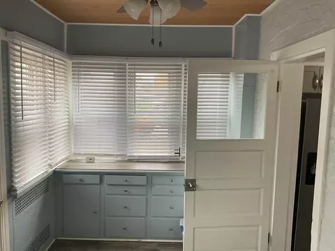 8321 S Dante Ave, Chicago, IL 60619 photo 22
