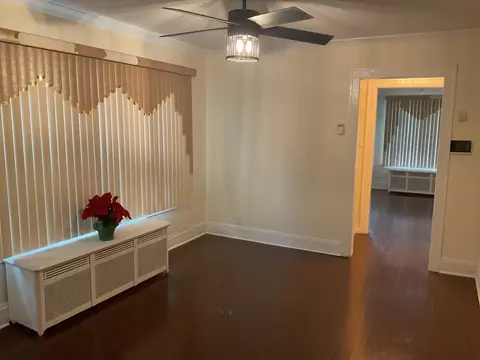 8321 S Dante Ave, Chicago, IL 60619 photo 9