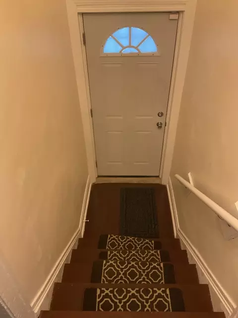 8321 S Dante Ave, Chicago, IL 60619 photo 5