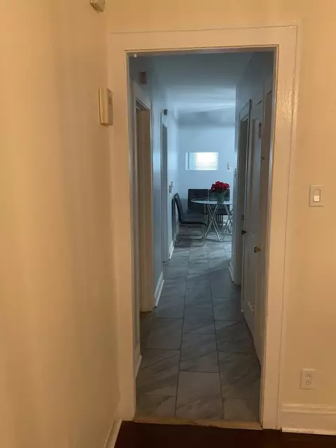 8321 S Dante Ave, Chicago, IL 60619 photo 10