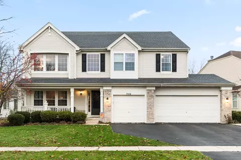 946 Oxford Ct, Pingree Grove, IL 60140