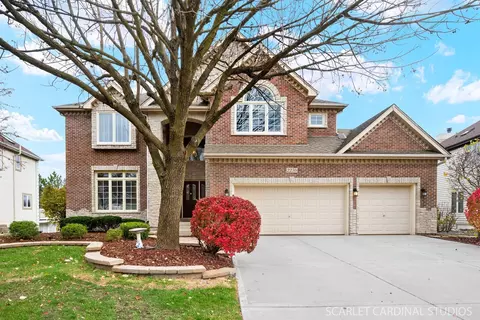 2236 Comstock Ln, Naperville, IL 60564