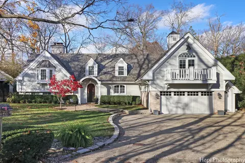 1306 Larrabee Ln, Northbrook, IL 60062