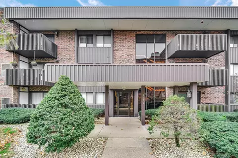 1502 Woodbridge Rd #1E, Joliet, IL 60436
