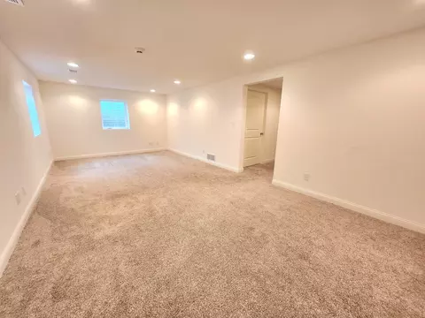 10316 Hawks Pointe Trl, Roscoe, IL 61073 photo 16